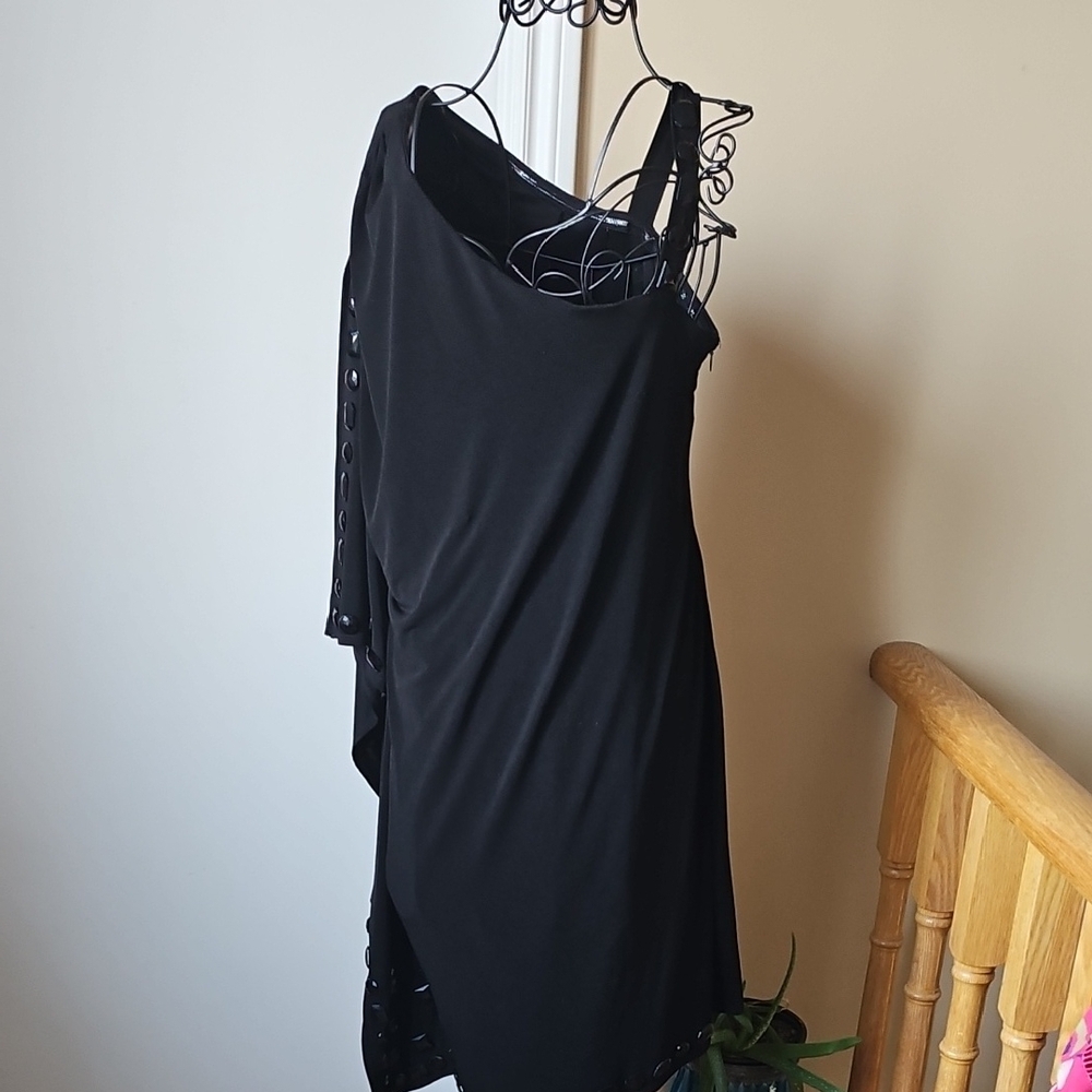 Elegant Black One Shoulder Sheath Dress